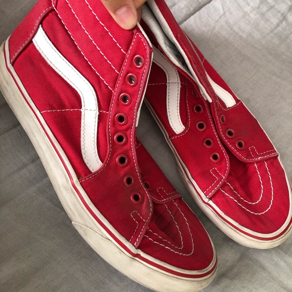 VANS | red high top